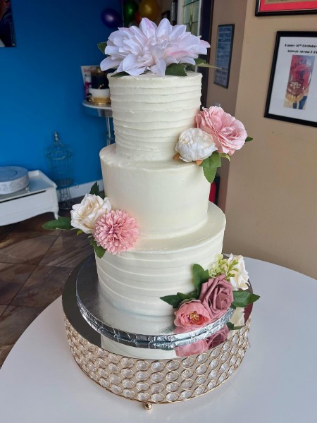 5-7-9 tiered cake